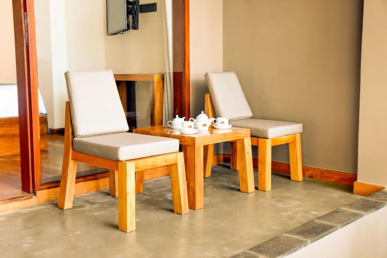 Bk Beach Boutique Hotel - Hikkaduwa Eksteriør billede