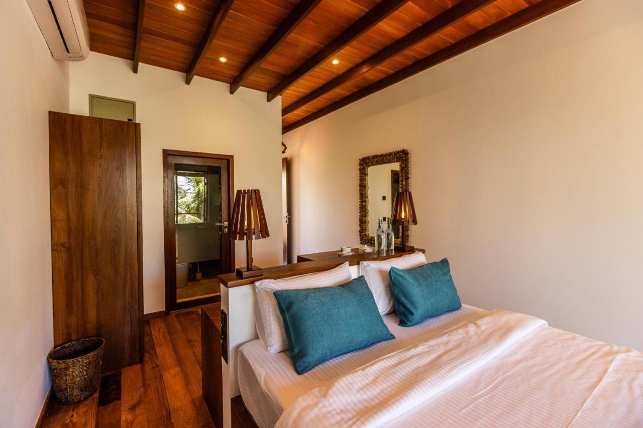Bk Beach Boutique Hotel - Hikkaduwa Eksteriør billede