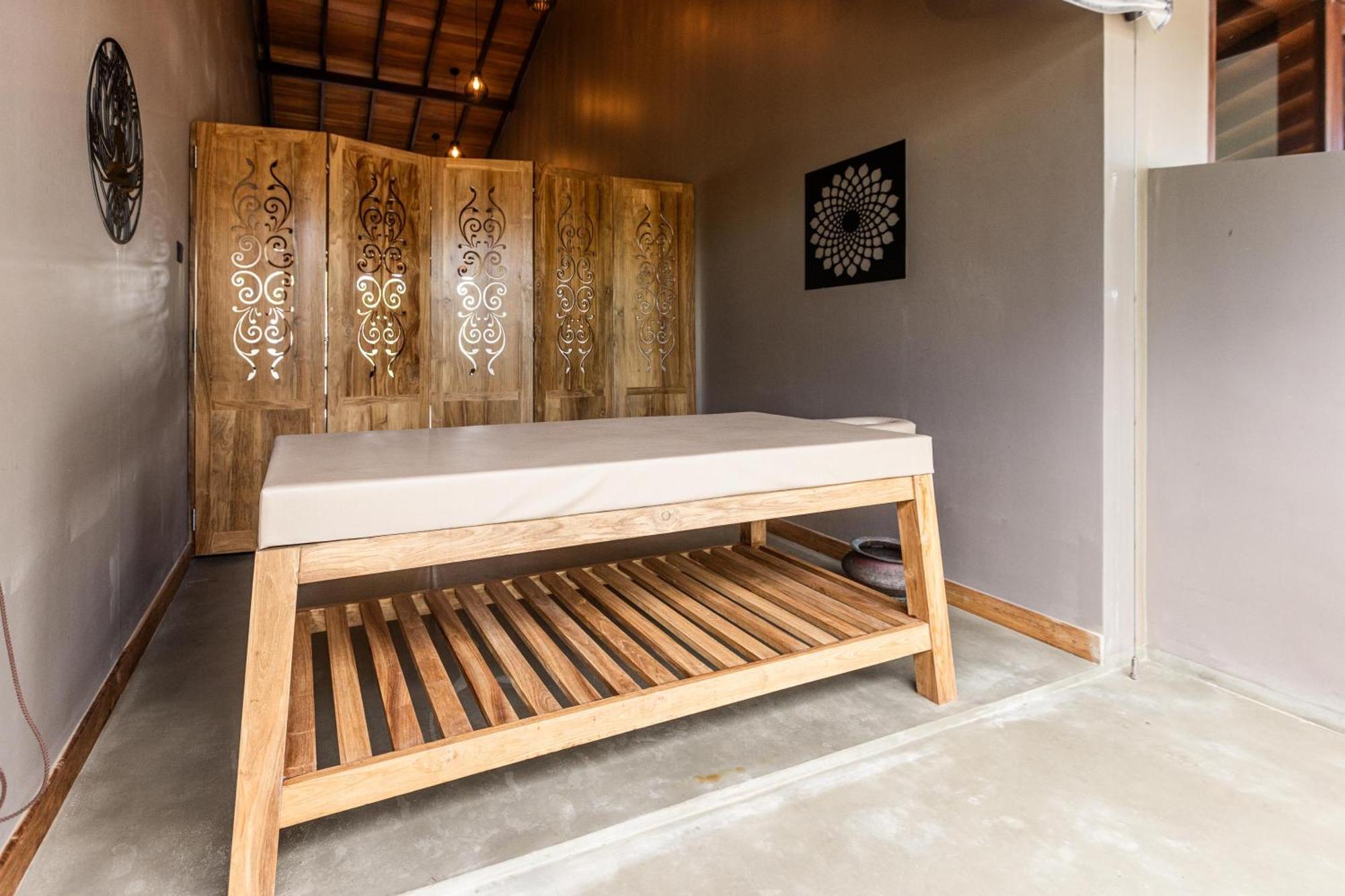 Bk Beach Boutique Hotel - Hikkaduwa Eksteriør billede