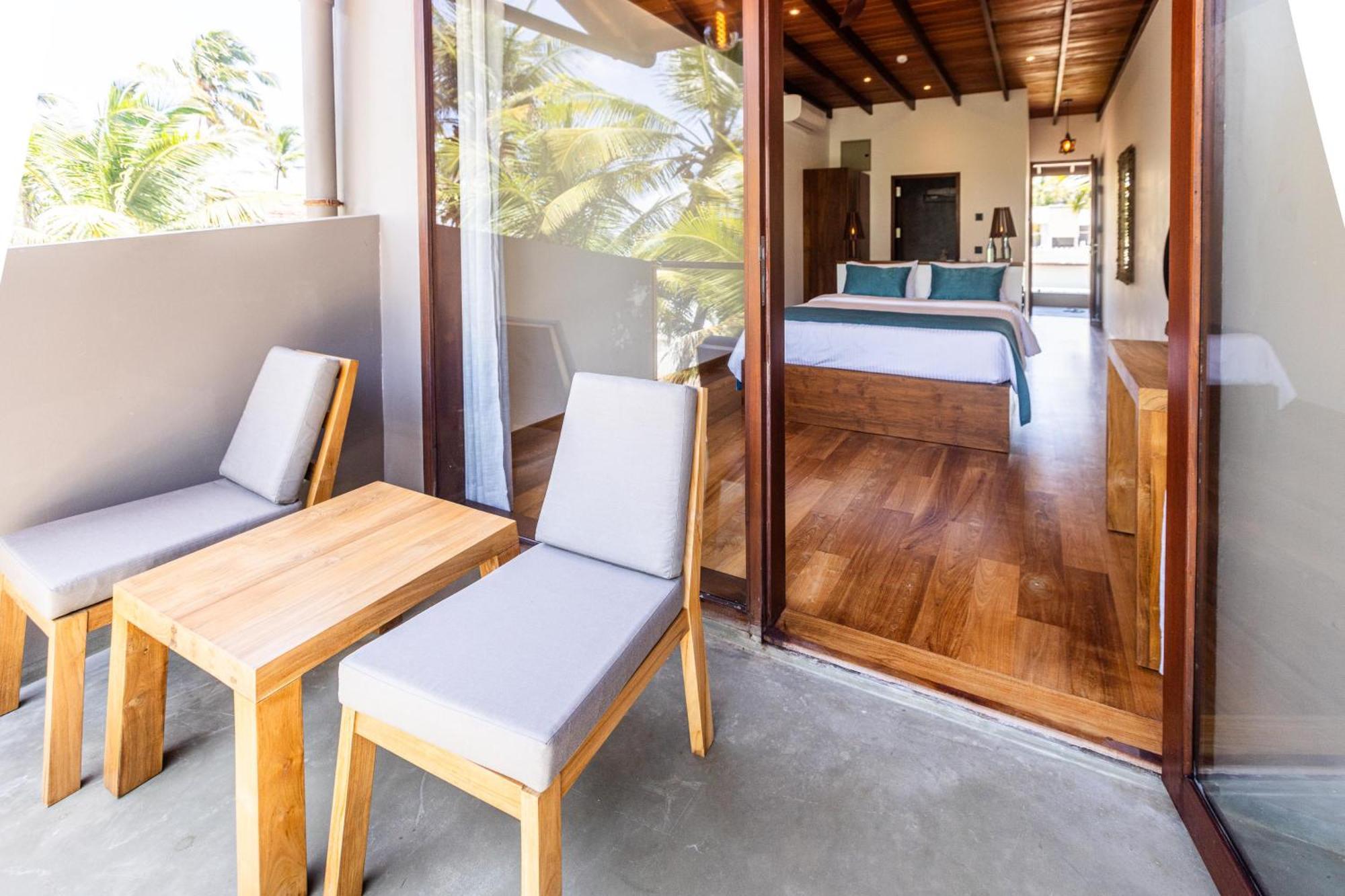 Bk Beach Boutique Hotel - Hikkaduwa Eksteriør billede